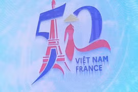 Exposition de photos pour les relations Vietnam-France