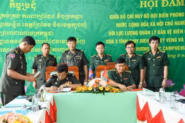 Tay Ninh coopère avec trois provinces cambodgiennes dans la défense des frontières