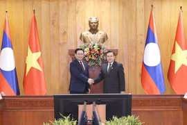 La visite de travail du président de l'AN Vuong Dinh Hue au Laos revêt des significations importantes
