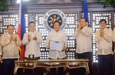 Les Philippines annulent les dettes de plus de 600.000 agriculteurs