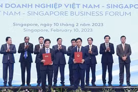 Le Vietnam et Singapour travaillent ensemble pour établir un agenda pour l'avenir
