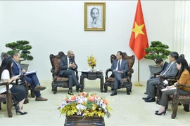 Le vice-PM Trân Luu Quang reçoit le secrétaire général de la Cour permanente d’arbitrage