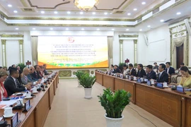 Ho Chi Minh-Ville et des entreprises néerlandaises encouragent la coopération dans l'investissement