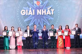 Le PM Pham Minh Chinh apprécie le contigent de presse d’information extérieure