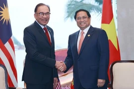 ASEAN : le PM Pham Minh Chinh rencontre son homologue malaisien 