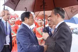 Le PM entame sa participation à la CAEXPO et au CABIS en Chine