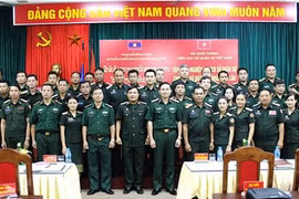 Formation en histoire militaire pour des officiers de l'armée populaire du Laos