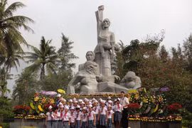 La province de Quang Ngai commémore les victimes du massacre de My Lai