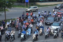 Hanoi : feuille de route pour le contrôle des émissions de gaz d'échappement des motos