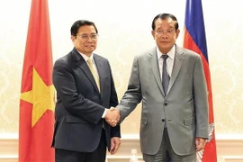 Le Premier ministre Pham Minh Chinh rencontre son homologue cambodgien aux Etats-Unis
