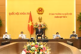 Le Comité permanent de l’Assemblée nationale se réunit à Hanoï