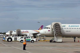 Le Cambodge interdit temporairement les vols de Malaisie et d'Indonésie