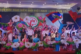 Echange d’amitié frontalière Vietnam - Laos à Quang Tri