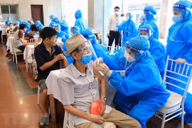COVID-19 : Hanoï fait de gros efforts pour achever la première injection pour toute sa population 