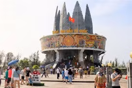 Le Vietnam a accueilli plus de 5,5 millions de touristes étrangers au premier semestre