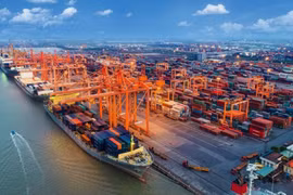 Le Vietnam enregistre un excédent commercial de près de 3 milliards de dollars