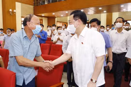 Le président de l’Assemblée nationale à l’écoute des électeurs de Hai Phong 