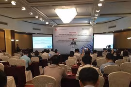 Le Vietnam va renforcer les versements des assurances sociales via les banques