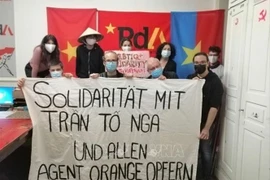 Le Parti suisse du travail soutient les victimes de l'agent orange/dioxine du Vietnam