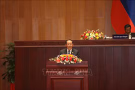 Le Premier ministre Pham Minh Chinh félicite son nouveau homologue lao