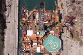 La compagnie d'industrie navale de Dung Quât redouble d’efforts pour surmonter les difficultés