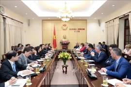Le Vietnam s’efforce de relier le développement du commerce à la garantie du bien être-social