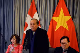 Des activités du vice-PM permanent Truong Hoa Binh au Forum économique mondial à Davos