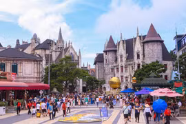 La zone touristique de Sun World Ba Na Hills honorée en tant que Parc à thème de premier rang d’Asie 