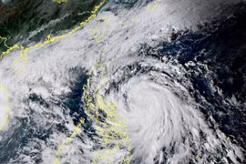 La tempête Vamco entre en Mer Orientale, des pluies prévues au Centre