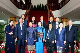 La présidente de l'Assemblée nationale Nguyên Thi Kim Ngân en visite au Laos