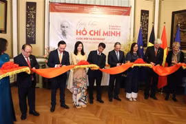 Une exposition met en lumière la vie et l'œuvre du Président Hô Chi Minh en Belgique