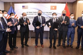 Le groupe américain Quantum s'engage à contribuer au processus de développement du Vietnam
