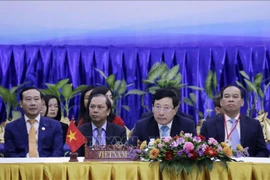 COVID-19 : Les ministres des Affaires étrangères de l’ASEAN discutent des mesures anti-épidémiques