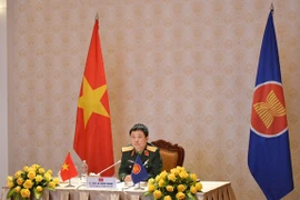 Défense : le Vietnam à une réunion virtuelle de l’ASEAN