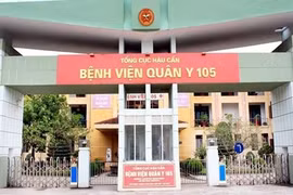 Un médecin à l’Hôpital de médecine militaire 105 à Hanoï contaminé par le COVID-19