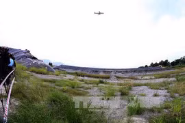 Décontamination de l’aéroport de A Luoi par les technologies micro-organiques