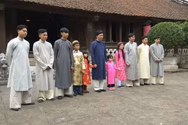 Le «Têt Viêt» 2017 honorant l'áo dài et la dinh