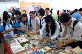 Amener les jeunes aux anciens livres