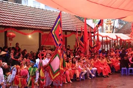 Le village de la céramique de Bat Tràng en fête