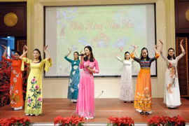 Les Vietnamiens de Chine et du Mozambique fêtent le Têt traditionnel