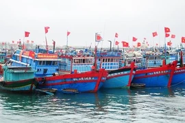 Les pêcheurs chantent l’hymne national avant d’aller à Hoang Sa 