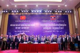 Forum de promotion des échanges commerciaux Vietnam-Laos 2017