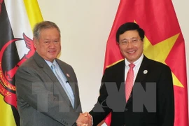 Pham Binh Minh rencontre le deuxième ministre des AE et du Commerce du Brunei