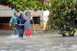 Ouragan Irma : des entreprises vietnamiennes aux côtés des sinistrés cubains