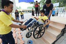 Pour mieux venir en aide aux handicapés