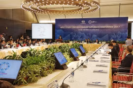 APEC 2017- SOM 2 : cinquième journée de travail