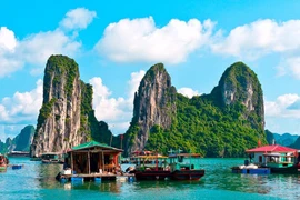 La baie d’Ha Long séduit les photographes internationaux