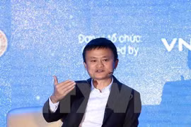 Jack Ma rencontre près de 4.000 étudiants à Hanoï