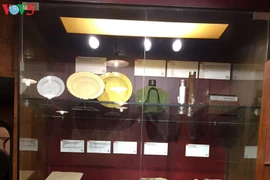 Vernissage d’une exposition sur « Dien Bien Phu aérien » à Hanoi