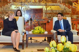 Hanoi souhaite coopérer avec l’Irlande dans l’éducation et la rénovation urbaine 